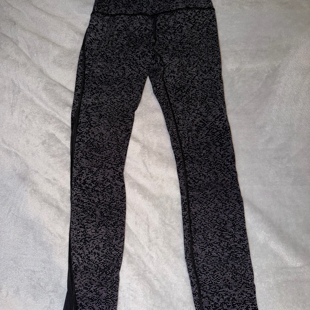 Lululemon Black and Gray Patterned Leggings